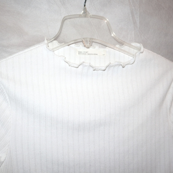 Oak +Fort white crop top - Picture 9 of 11